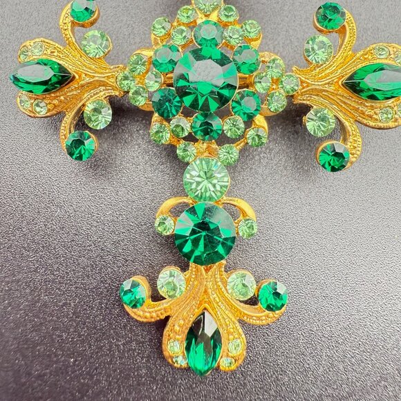 Vintage Gold-Tone Green Rhinestone Cross Brooch - Picture 2 of 6